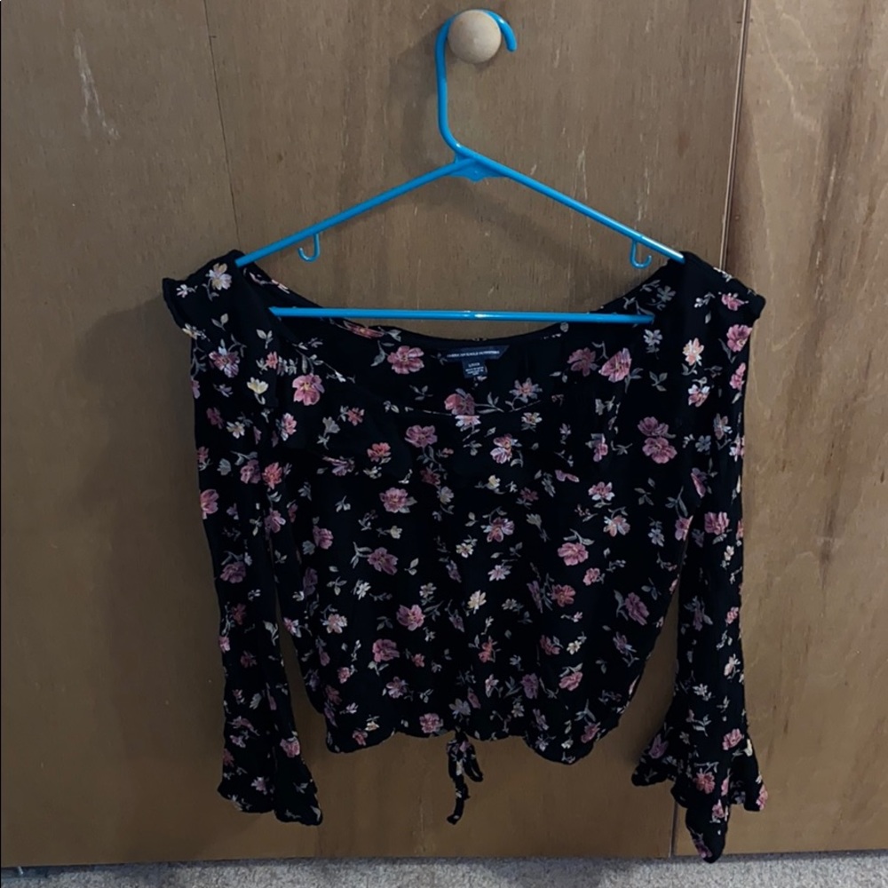 American Eagle top